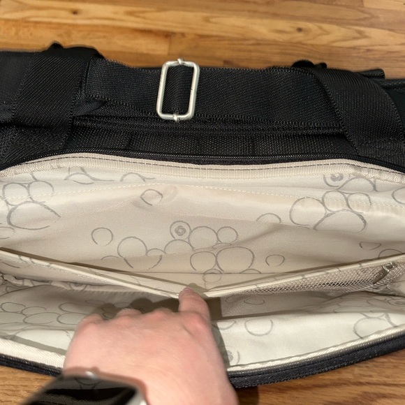 Samsonite Softside Luggage/Suitcase/Carryon/Travel Tote/Overnighter/Weekend Bag - Picture 9 of 13